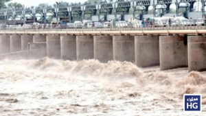 Flood warning issued to residents as water level continues to rise in Chenab River